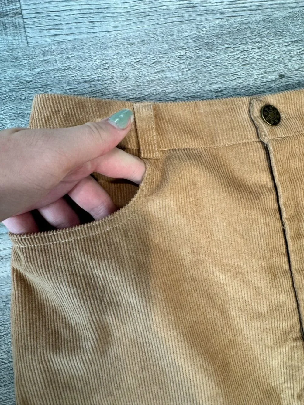 Kirious NWT tan corduroy pencil maxi skirt front slit size small L34 - Picture 2 of 9